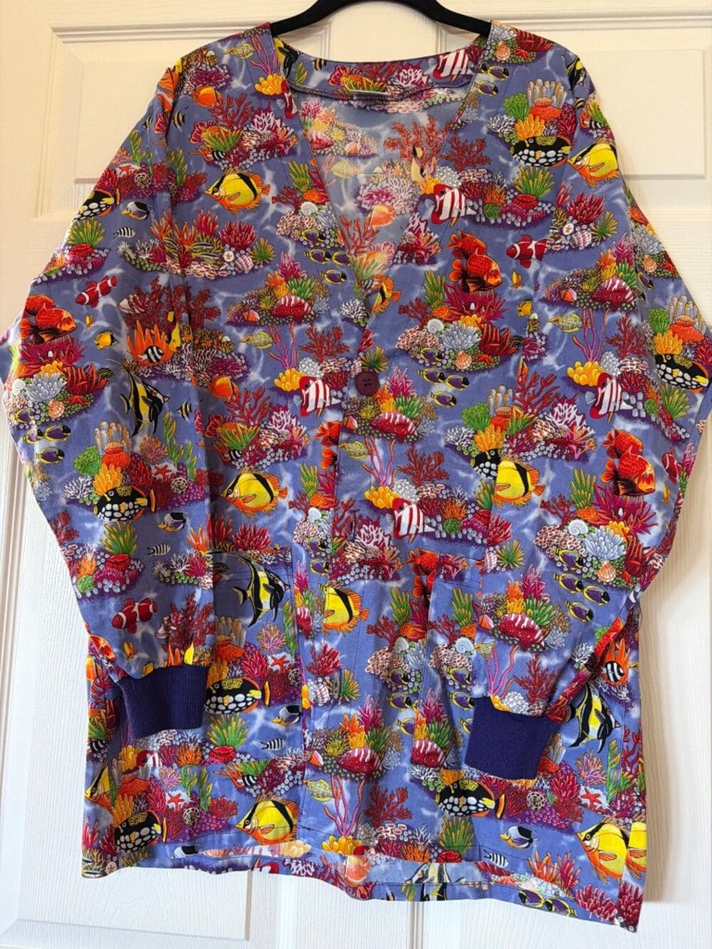 Seattle Scrubworks Ocean-Themed Unisex Button-Up Cotton Scrub Top With Pockets V